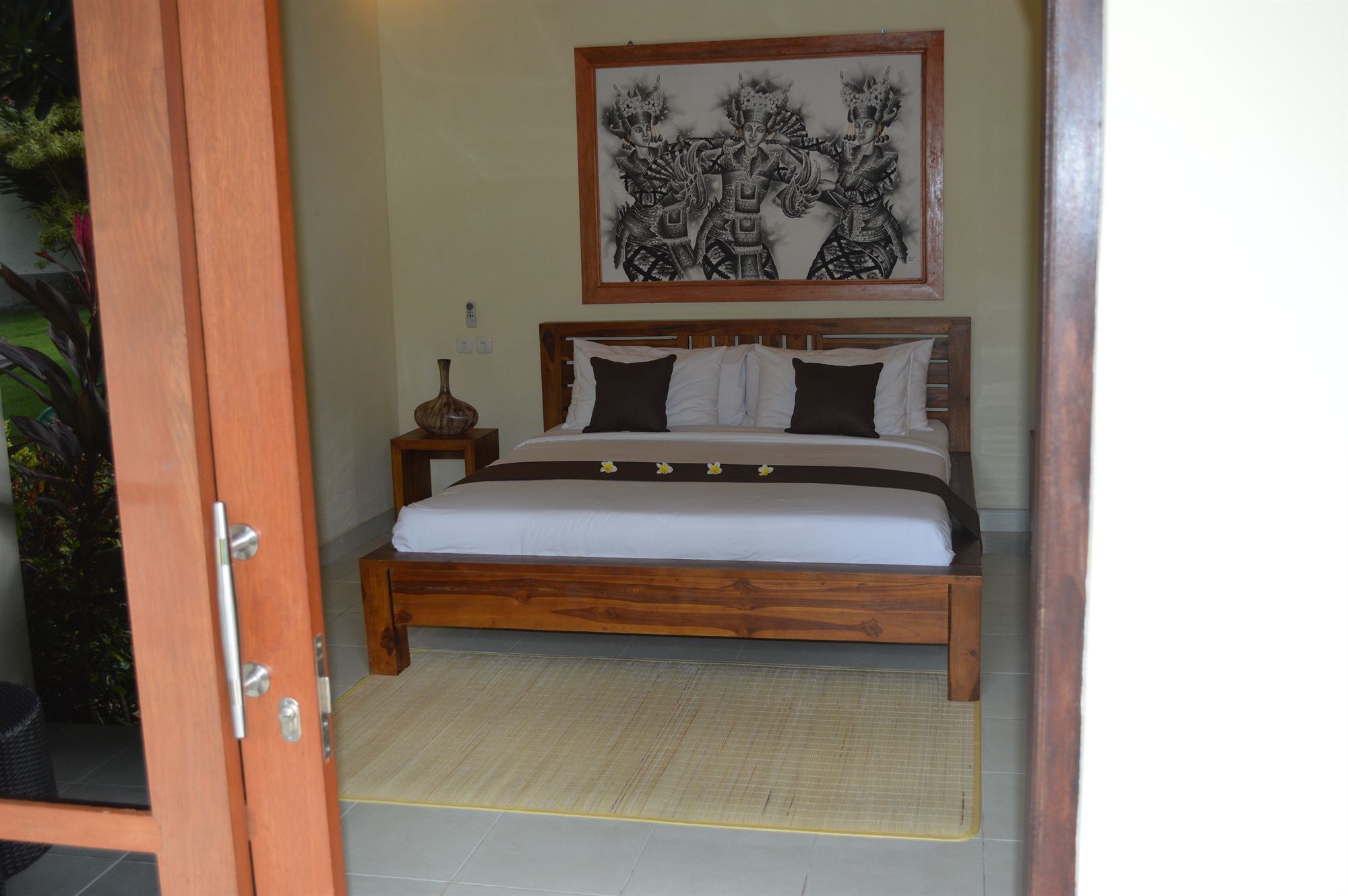 Ocean Sun Dive Resort Tulamben Εξωτερικό φωτογραφία